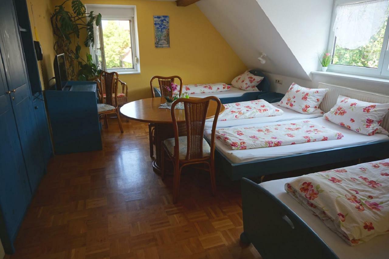Windelsbach Gasthaus Zur Krone מראה חיצוני תמונה